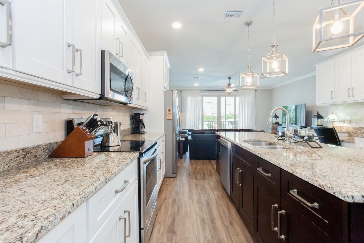 RIVIERA TWNHMS - Residential Lease