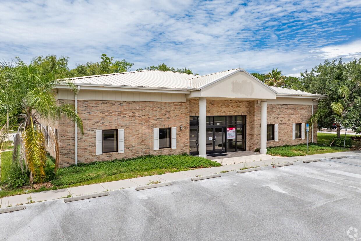 180 N SUNCOAST BOULEVARD