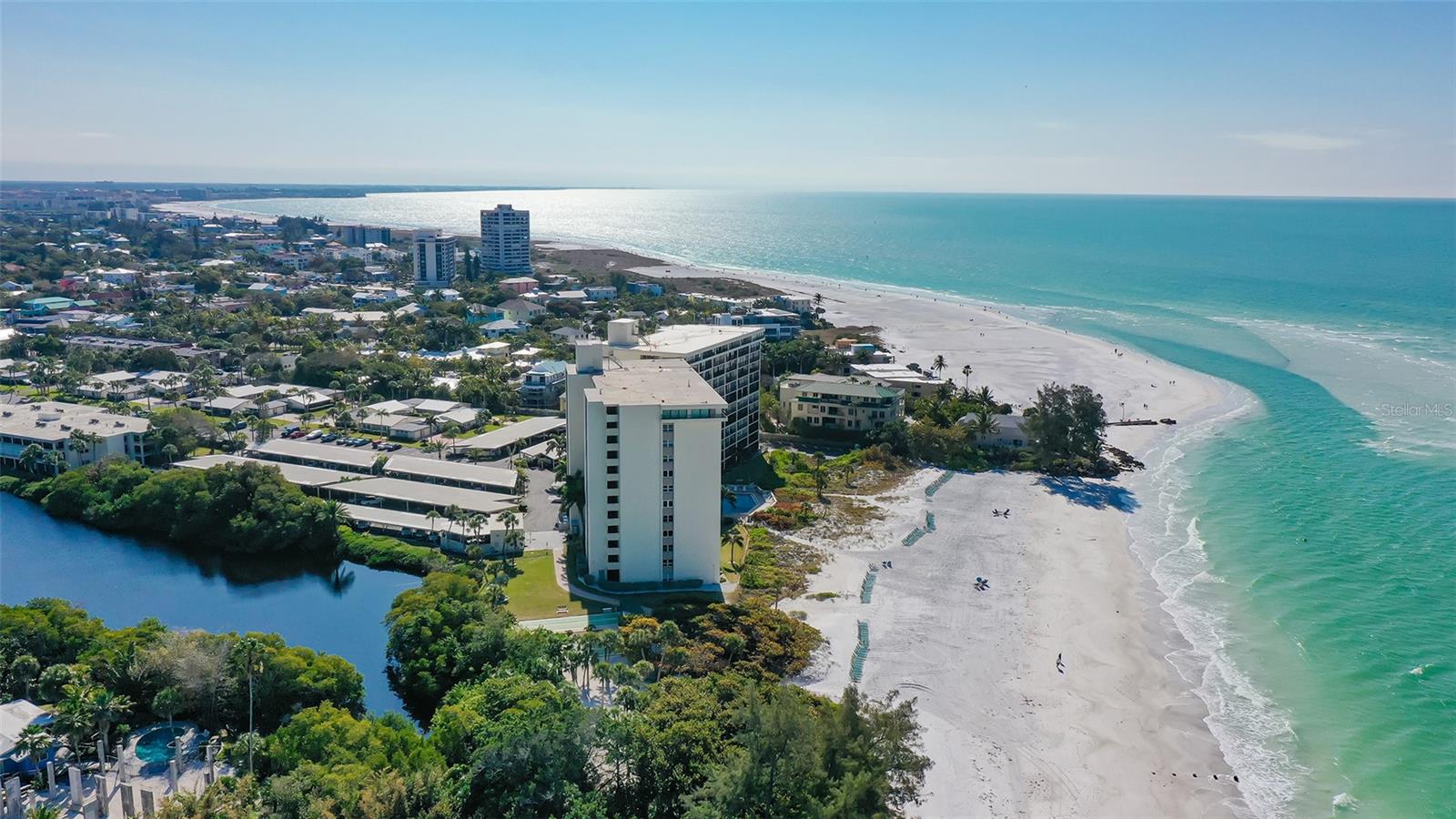 20 WHISPERING SANDS DRIVE 406
