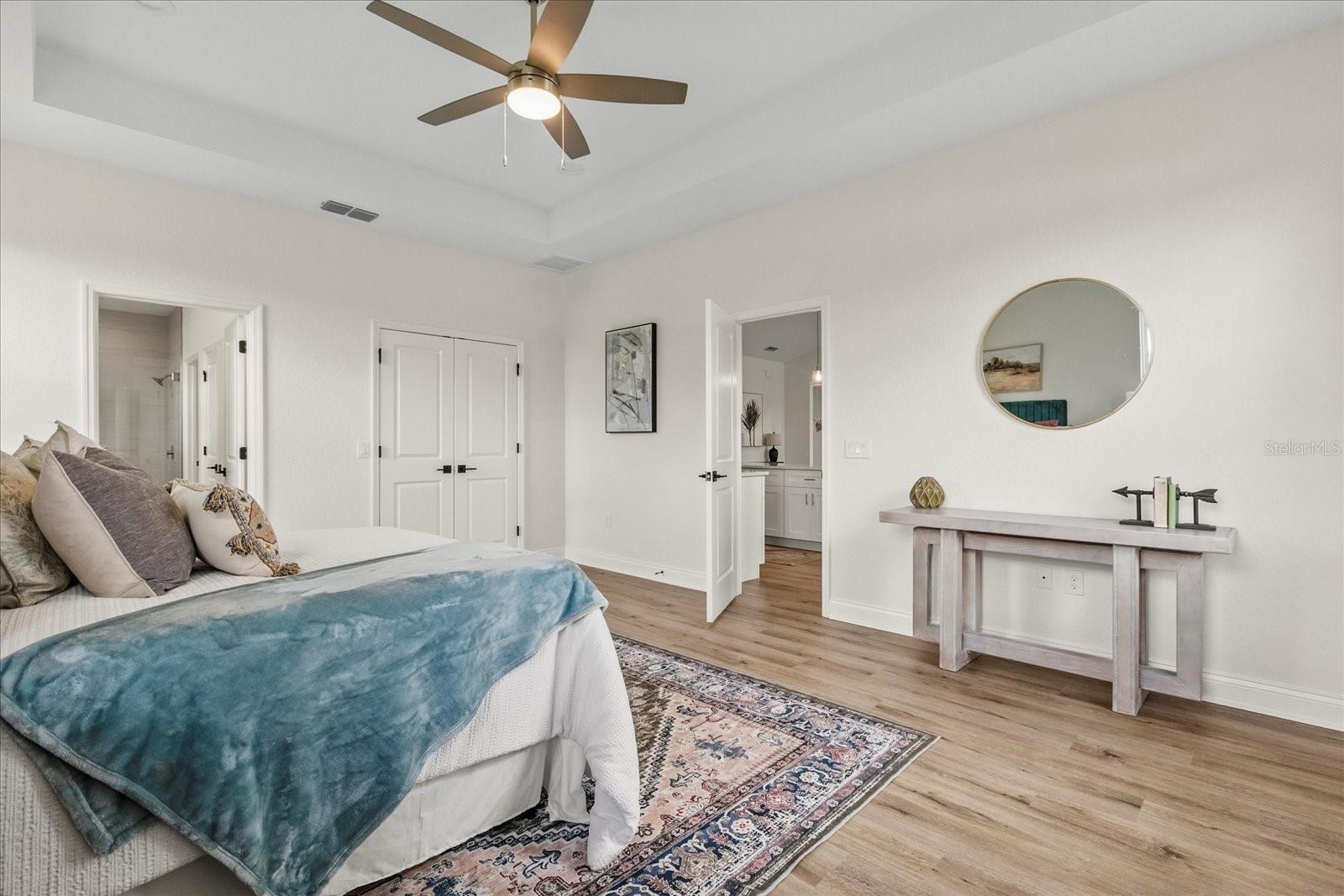 SUN N LAKE - Residential