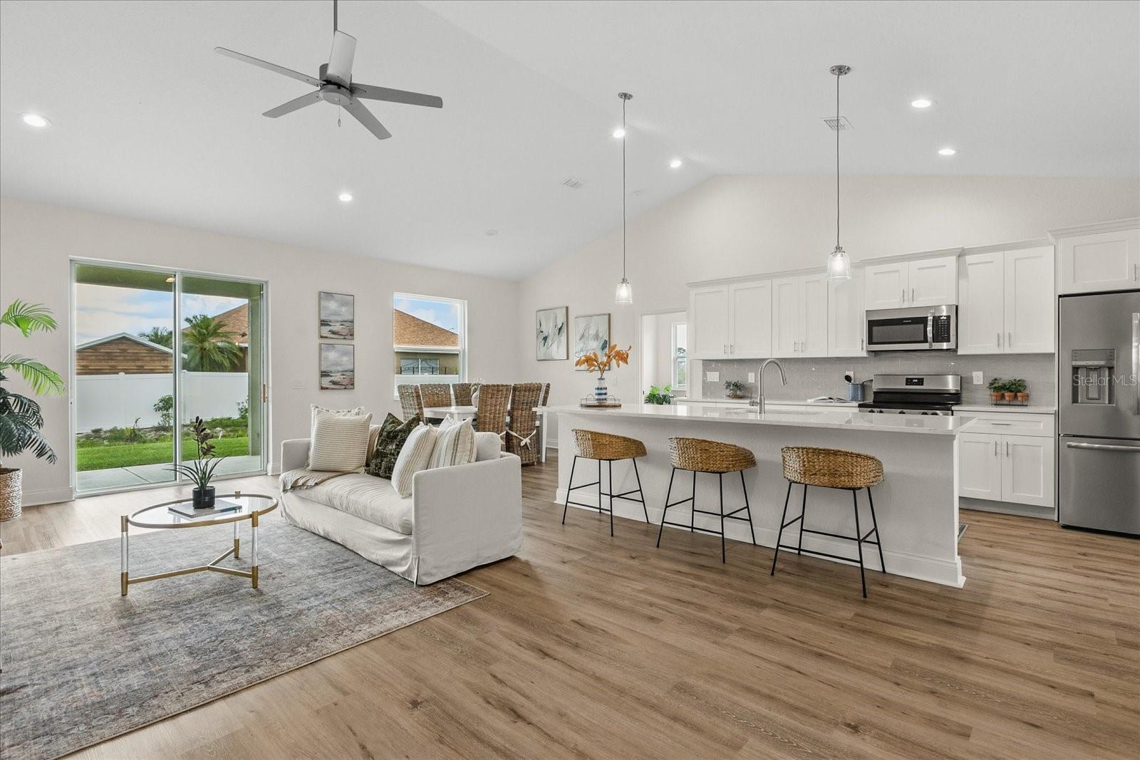 SUN N LAKE - Residential