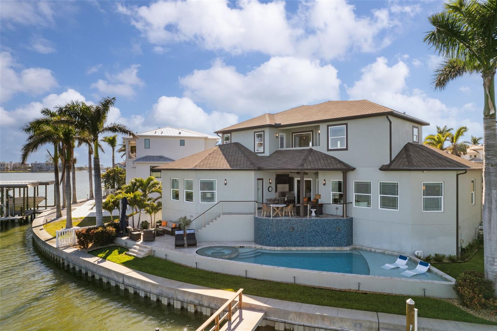 SOUTH CSWY ISLE YACHT CLUB ADD - Residential Lease