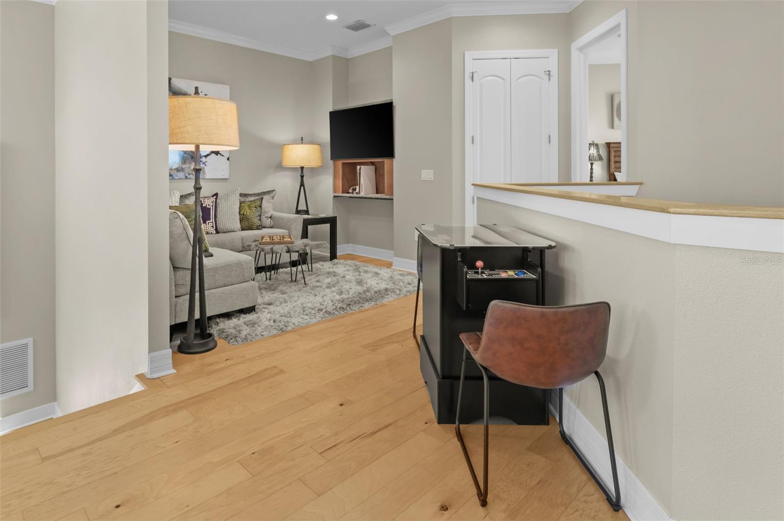 SOUTH CSWY ISLE YACHT CLUB ADD - Residential Lease