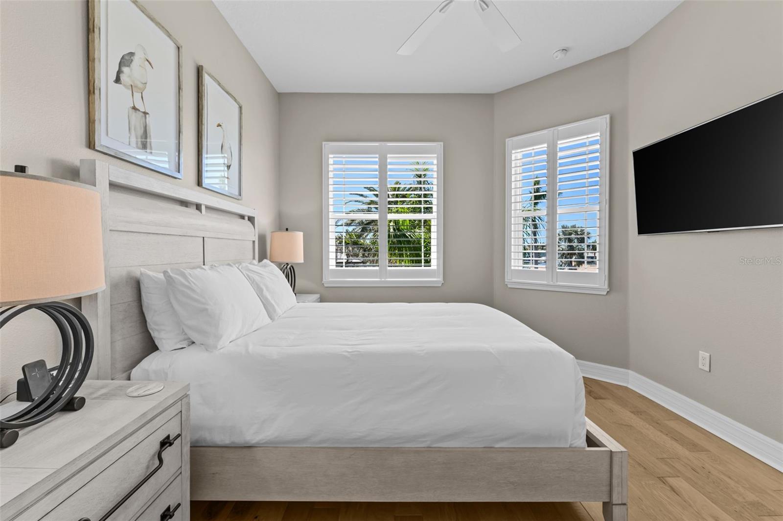 SOUTH CSWY ISLE YACHT CLUB ADD - Residential Lease