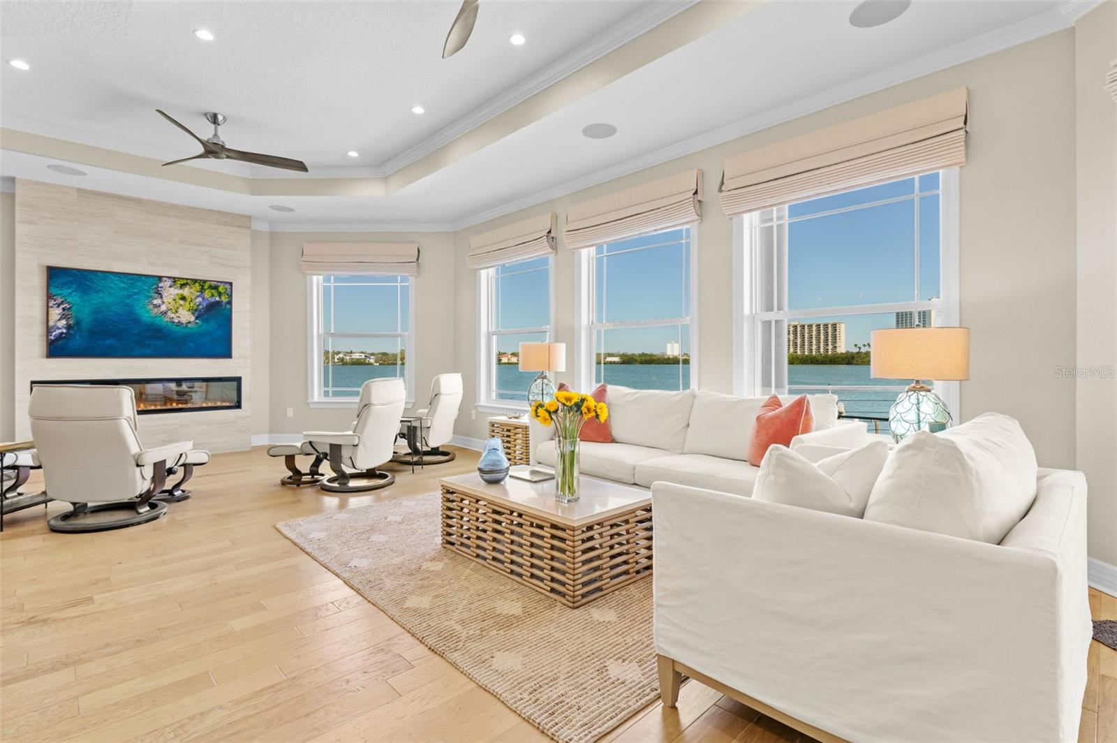 SOUTH CSWY ISLE YACHT CLUB ADD - Residential Lease