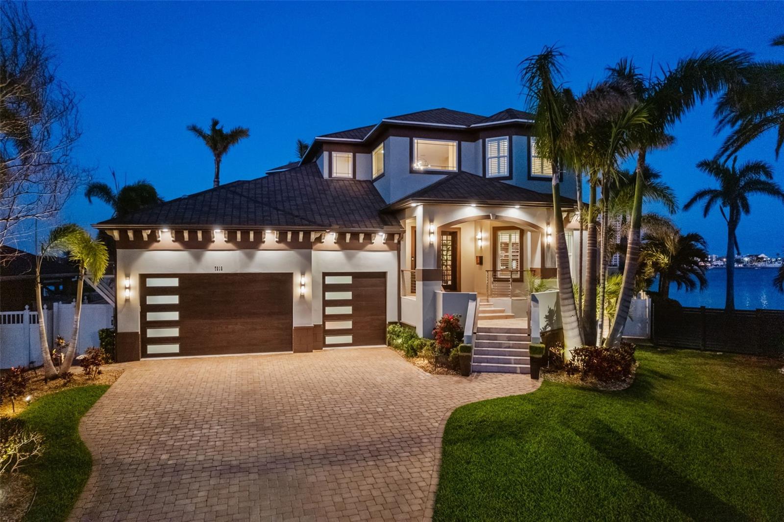 SOUTH CSWY ISLE YACHT CLUB ADD - Residential Lease