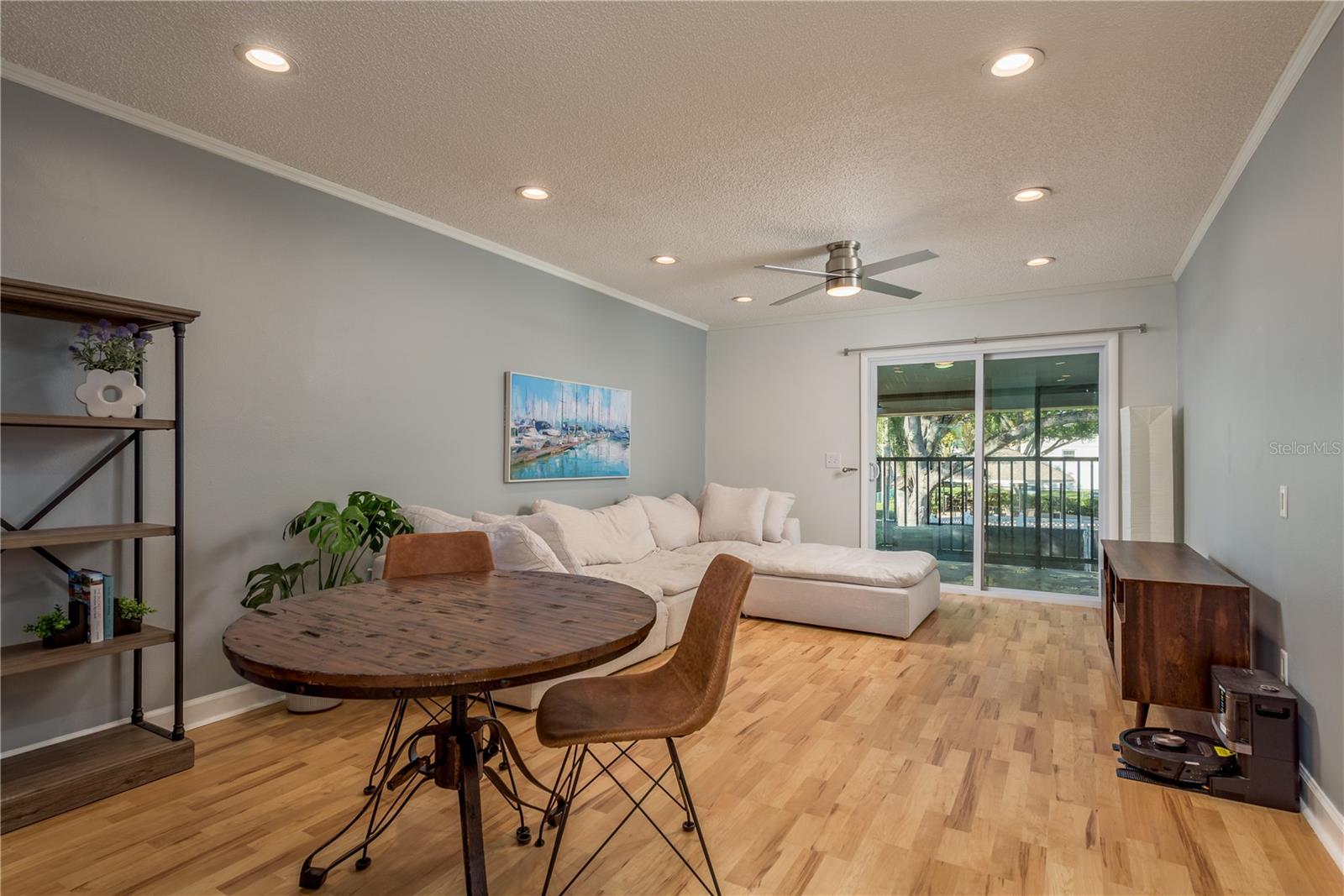 FAIR OAKS SOUTH ONE A CONDOMIN - Residential