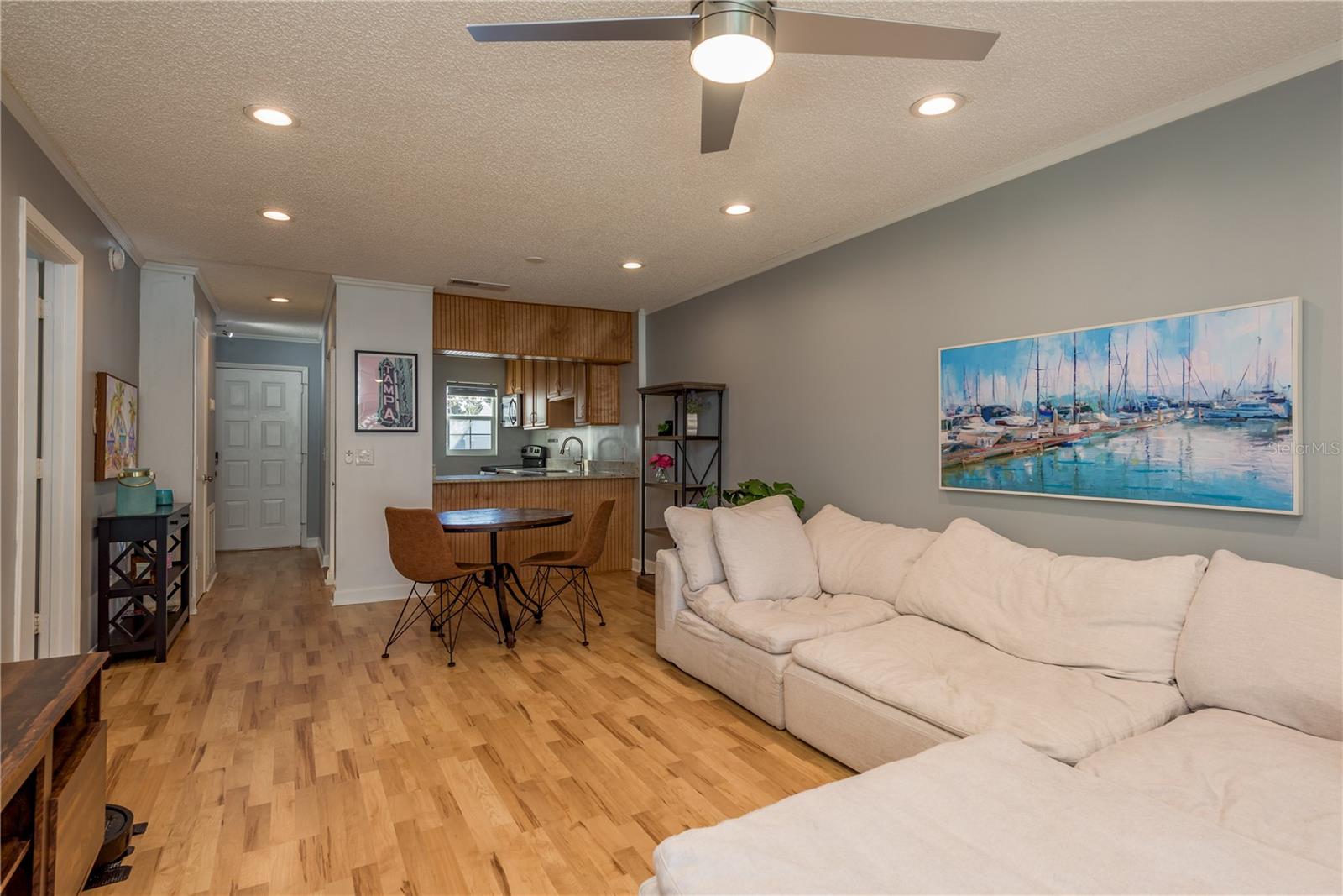 FAIR OAKS SOUTH ONE A CONDOMIN - Residential