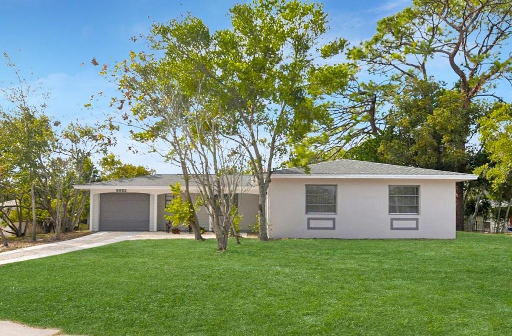 Photo of 6882 Pinehurst Drive, Spring Hill, FL 34606 (MLS # TB8453284)