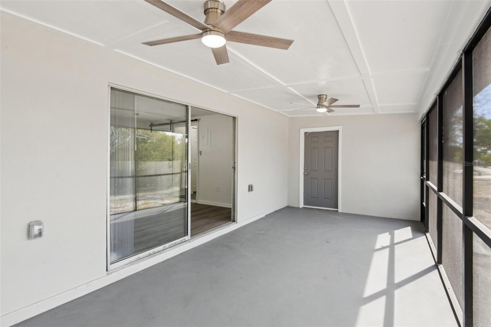 SPRING HILL - Residential