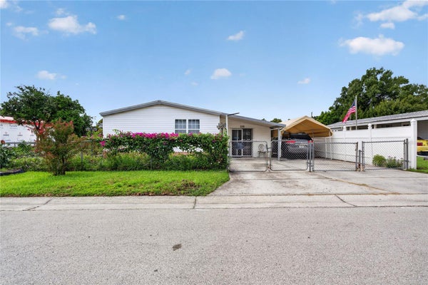 2558 MCINTOSH DR, LAKELAND, FL 33815 - Image 2aec7dc17d8f20c1d2cd207e00b7a922/1069780822