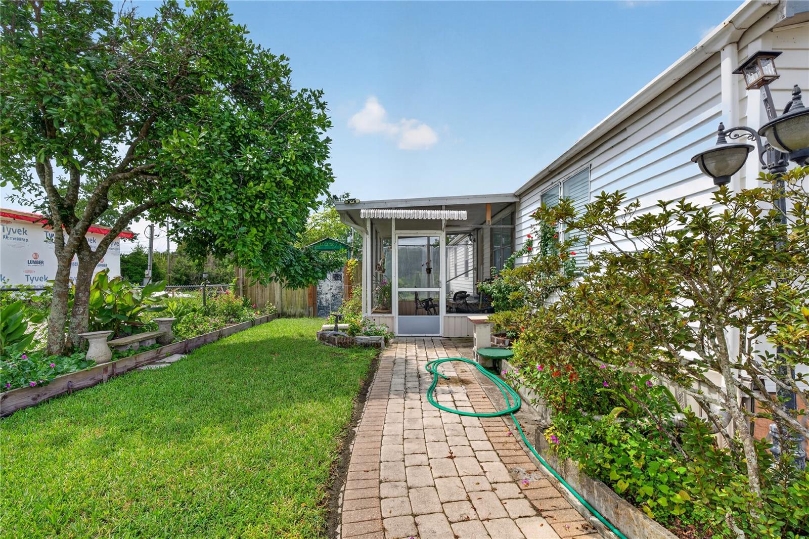 2558 MCINTOSH DRIVE