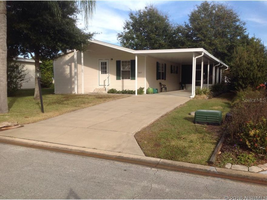 3B/2B split floor plan home built in 2003.....Located on a quite cul de sac street this home offers a formal living room, den , kitchen with center island and glass top range, refrigerator, dishwasher and lots of cabinets and counter space.  Screened in porch. Laundry room is 6x8 . Shed to hold your "stuff".     Come enjoy all the amenities that Edgewater Landing has to offer. ;Water: City