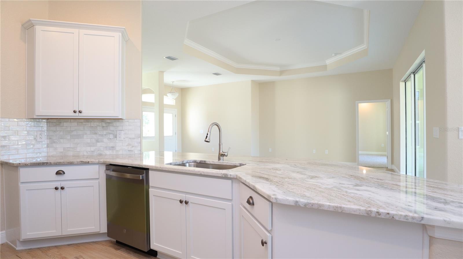 ROYAL HIGHLANDS - Residential