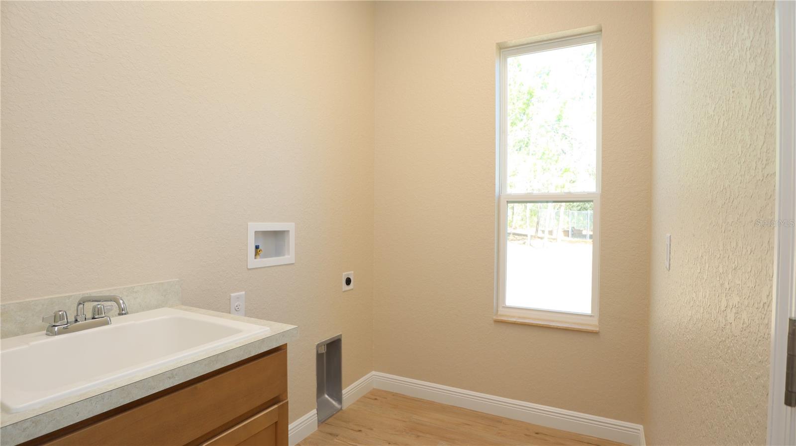 ROYAL HIGHLANDS - Residential