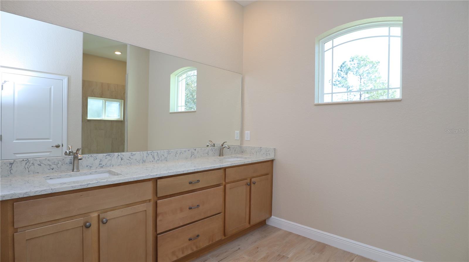 ROYAL HIGHLANDS - Residential