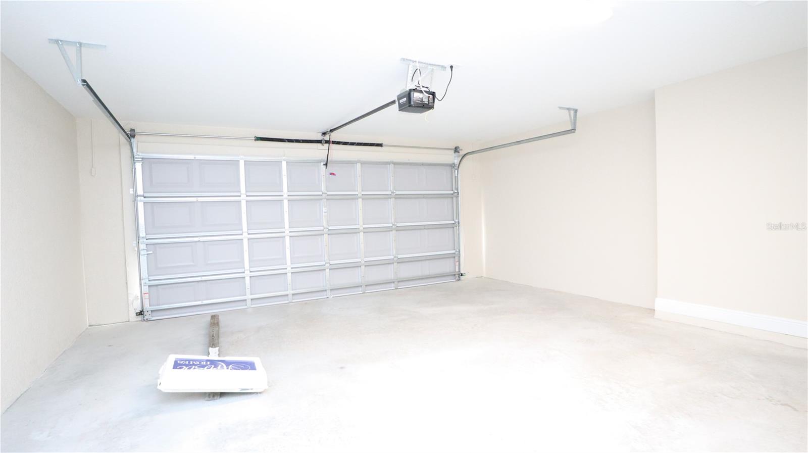 ROYAL HIGHLANDS - Residential