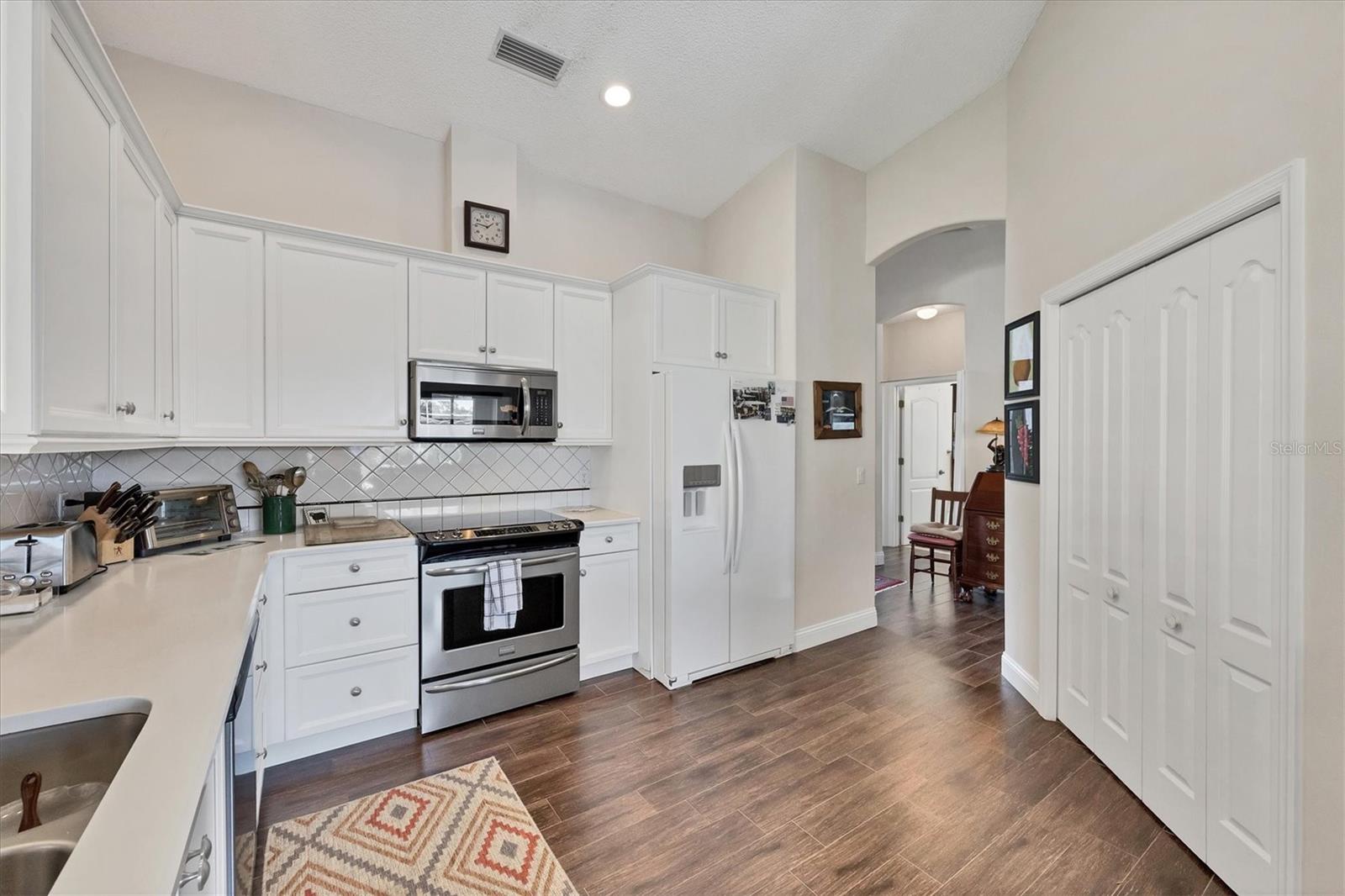 STONEYBROOK GOLF & COUNTRY CLUB - Residential