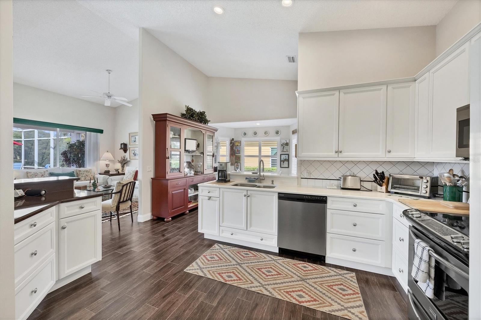 STONEYBROOK GOLF & COUNTRY CLUB - Residential