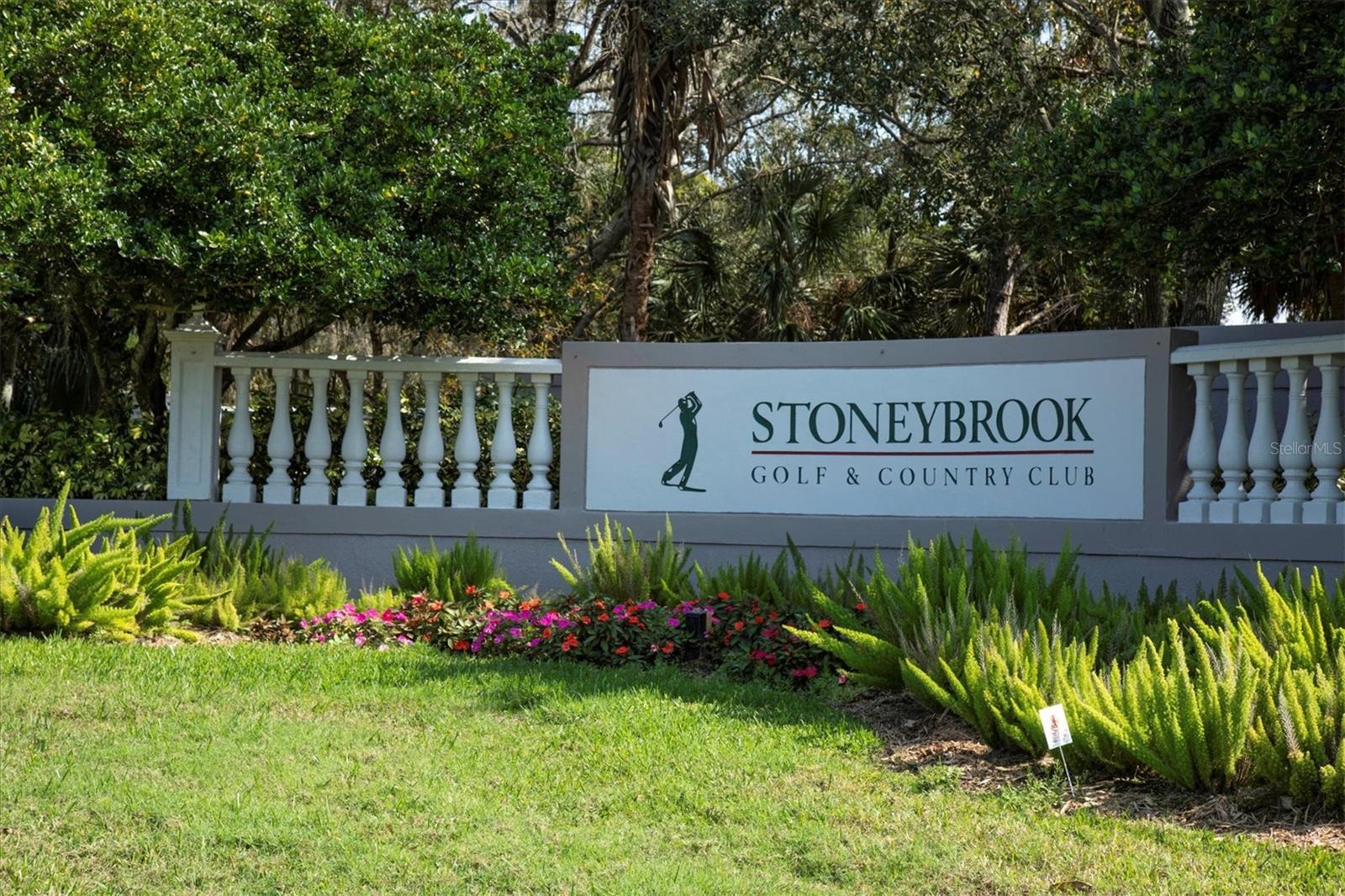 STONEYBROOK GOLF & COUNTRY CLUB - Residential