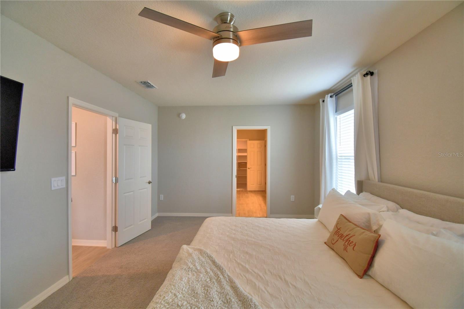 SCENIC BLUFF PH TWO - Residential