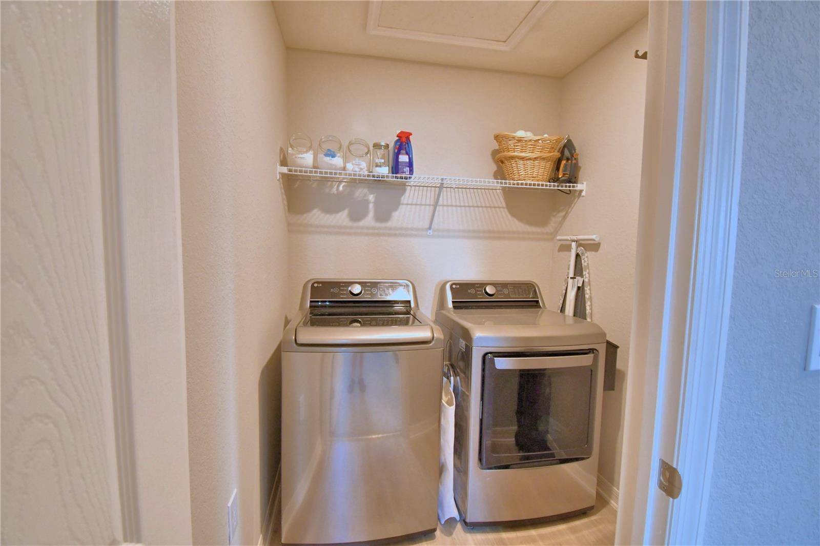 SCENIC BLUFF PH TWO - Residential