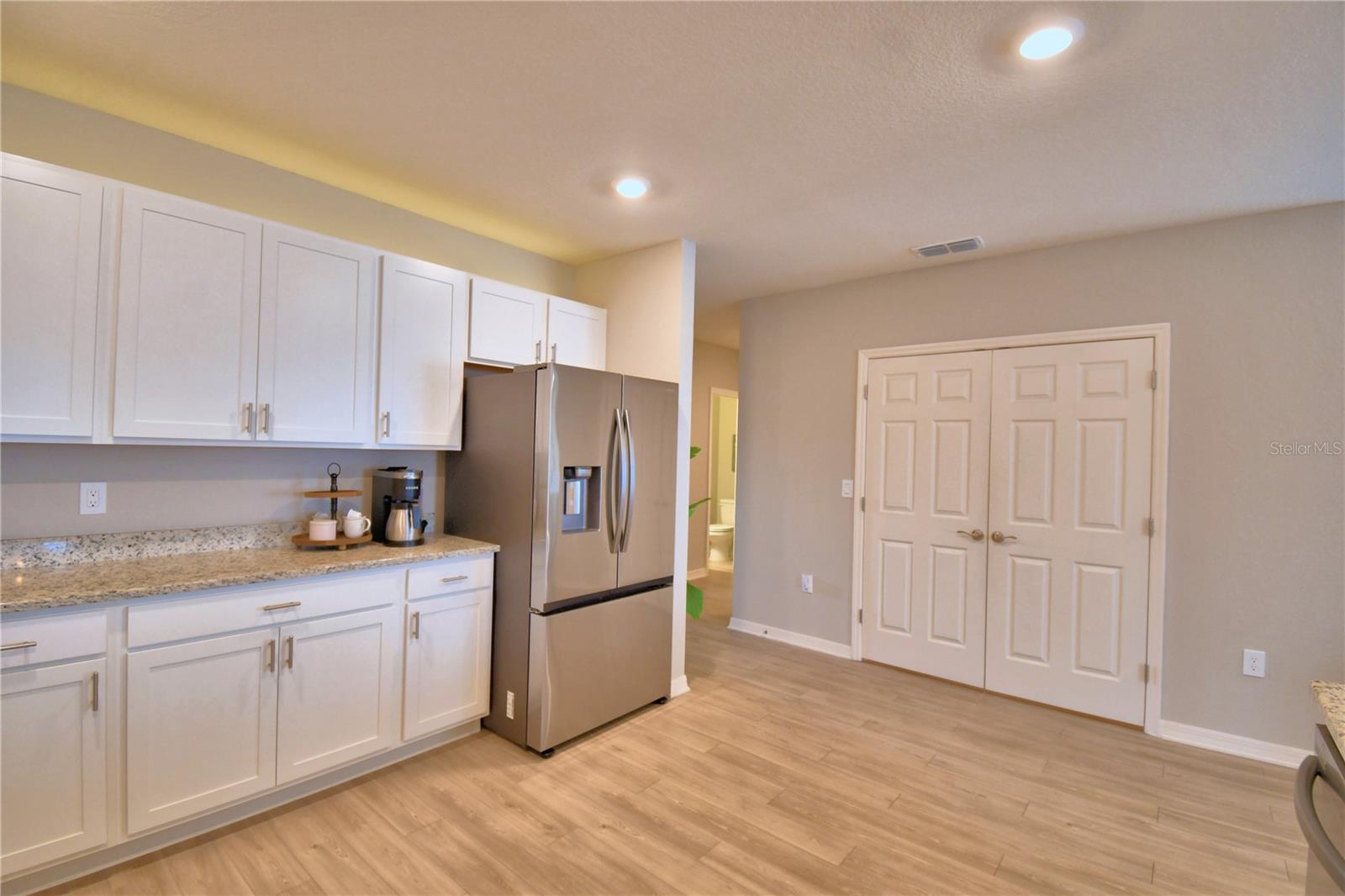 SCENIC BLUFF PH TWO - Residential