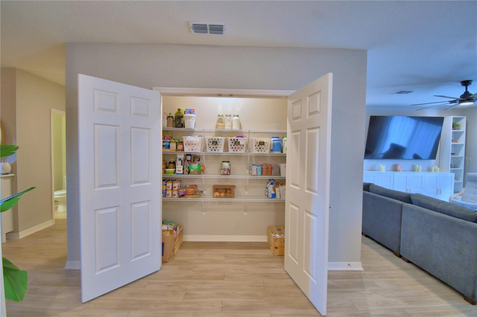 SCENIC BLUFF PH TWO - Residential