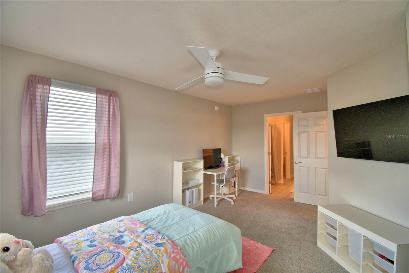 SCENIC BLUFF PH TWO - Residential