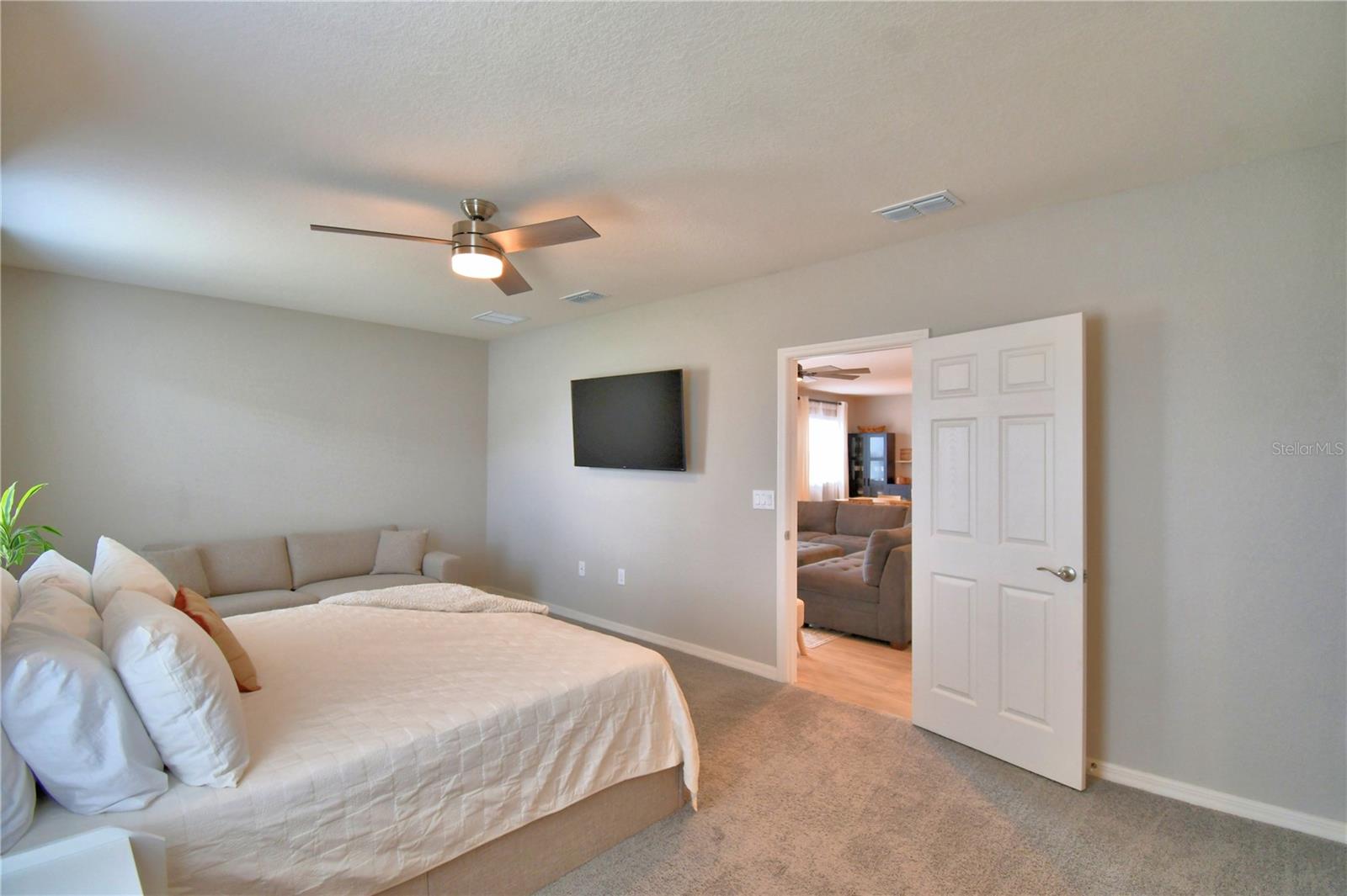 SCENIC BLUFF PH TWO - Residential