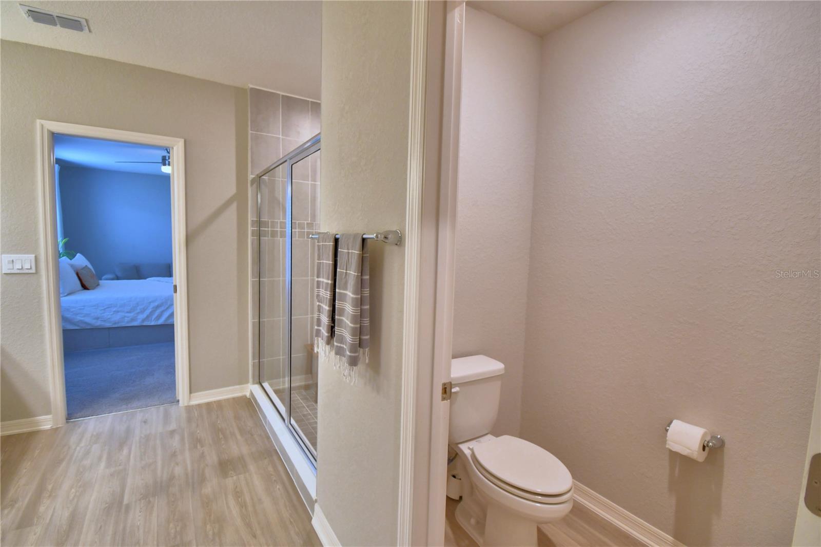 SCENIC BLUFF PH TWO - Residential