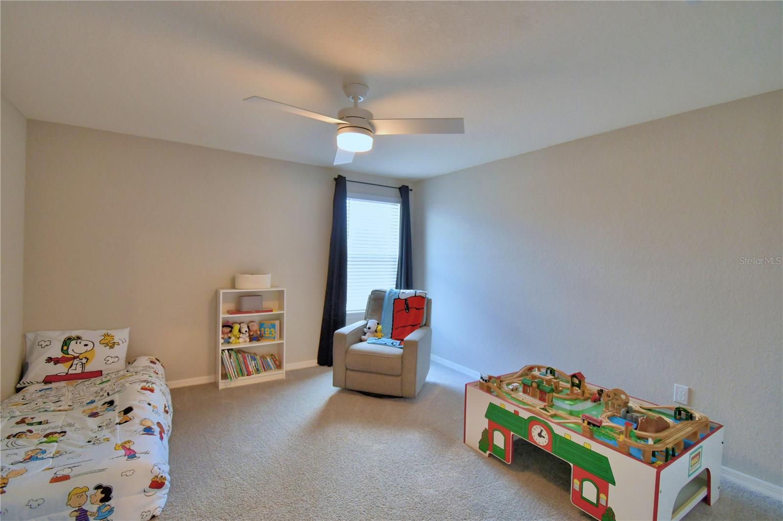 SCENIC BLUFF PH TWO - Residential