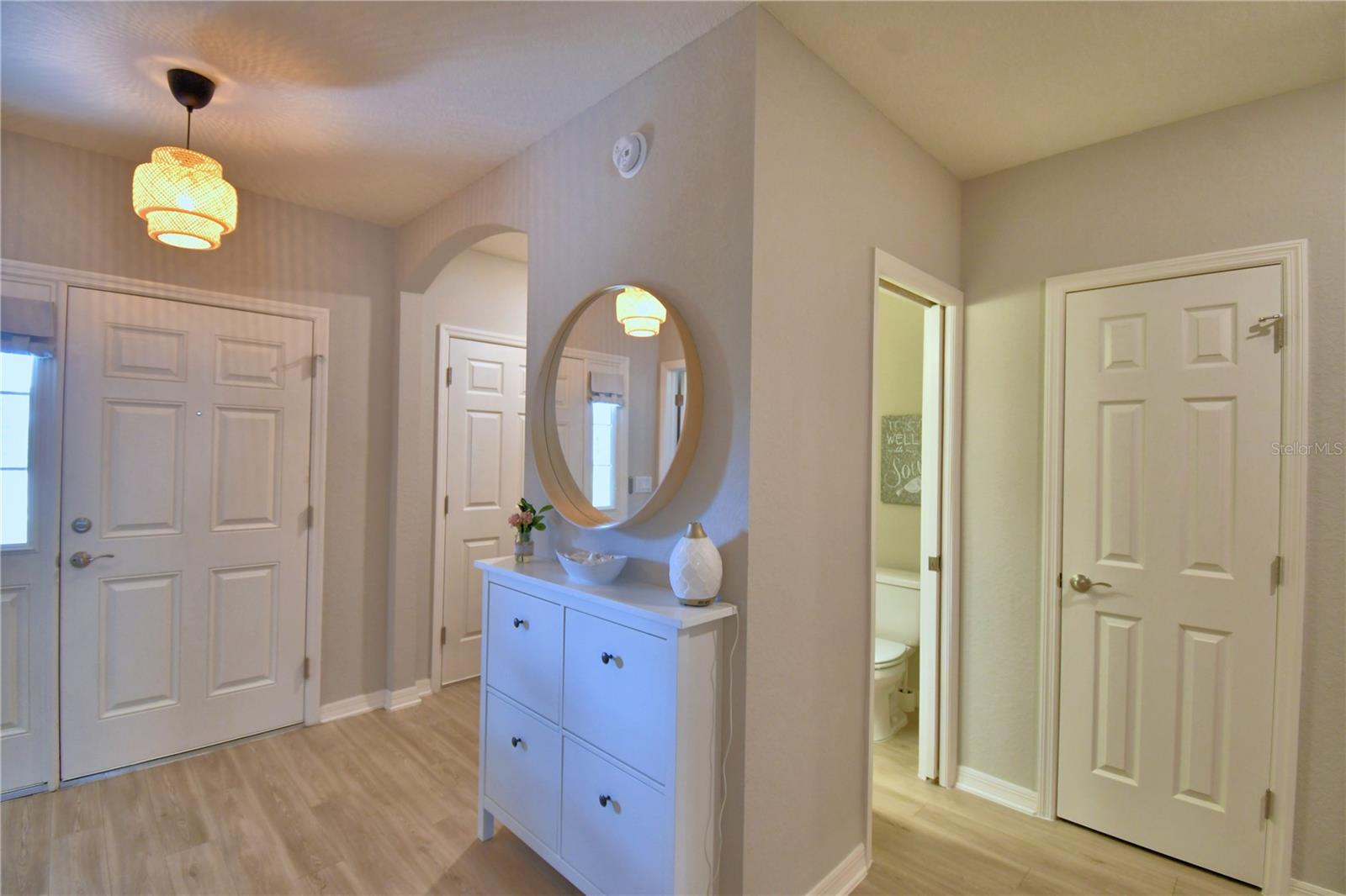 SCENIC BLUFF PH TWO - Residential