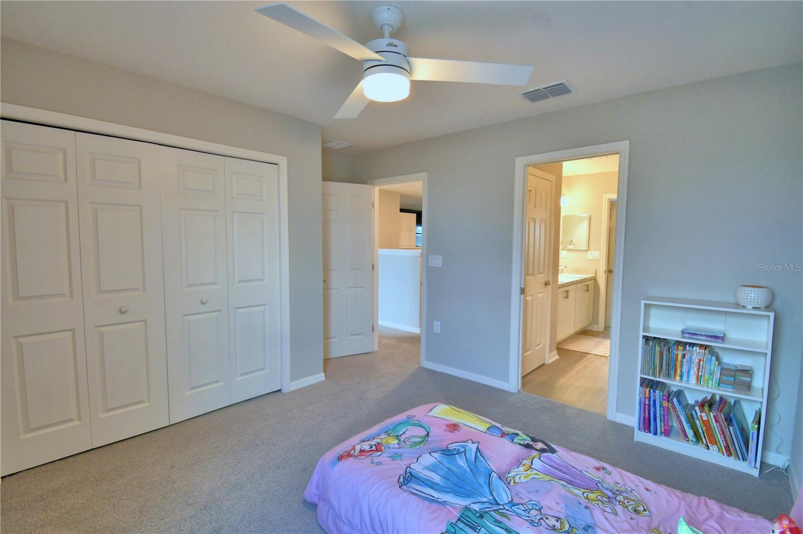 SCENIC BLUFF PH TWO - Residential