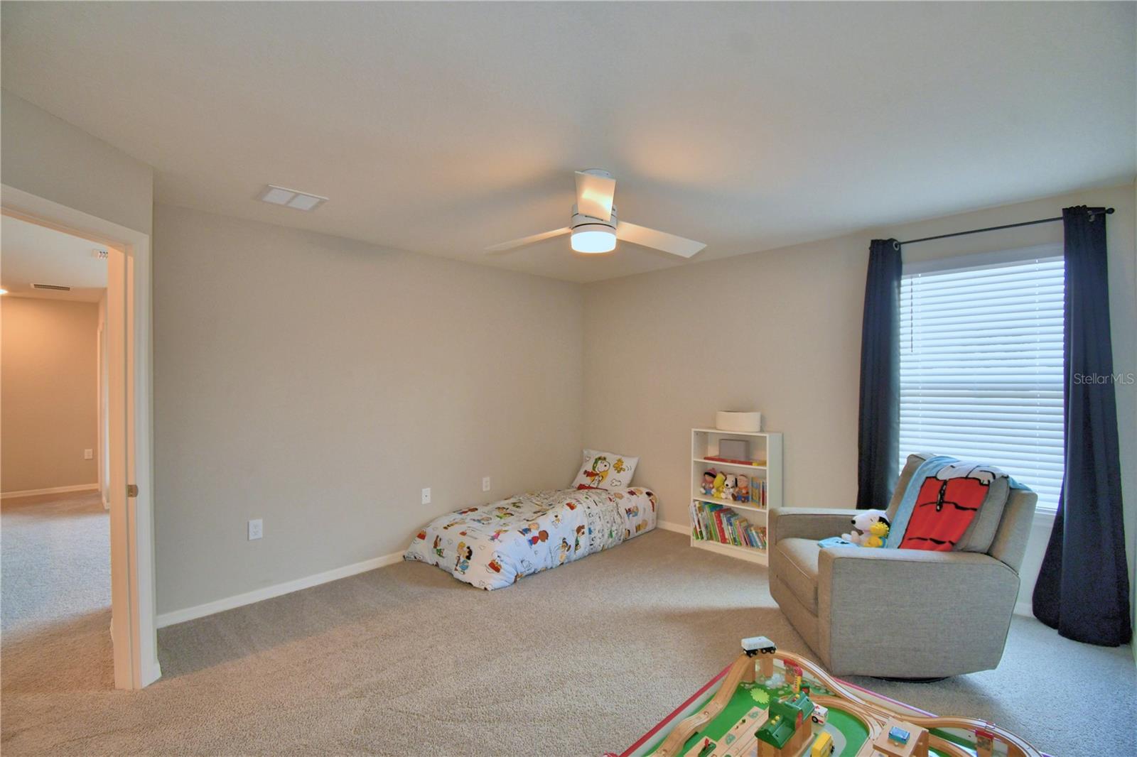 SCENIC BLUFF PH TWO - Residential