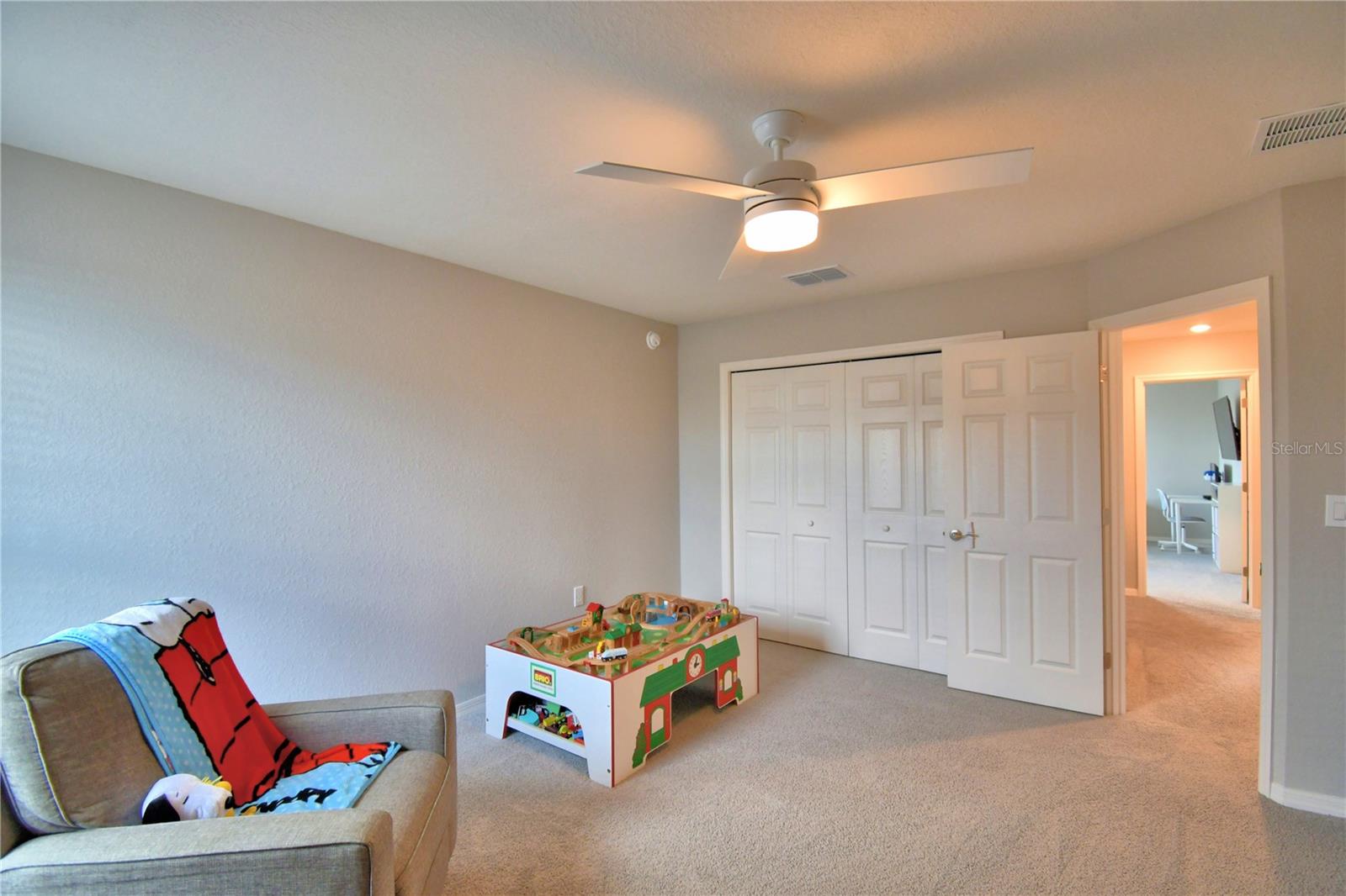 SCENIC BLUFF PH TWO - Residential