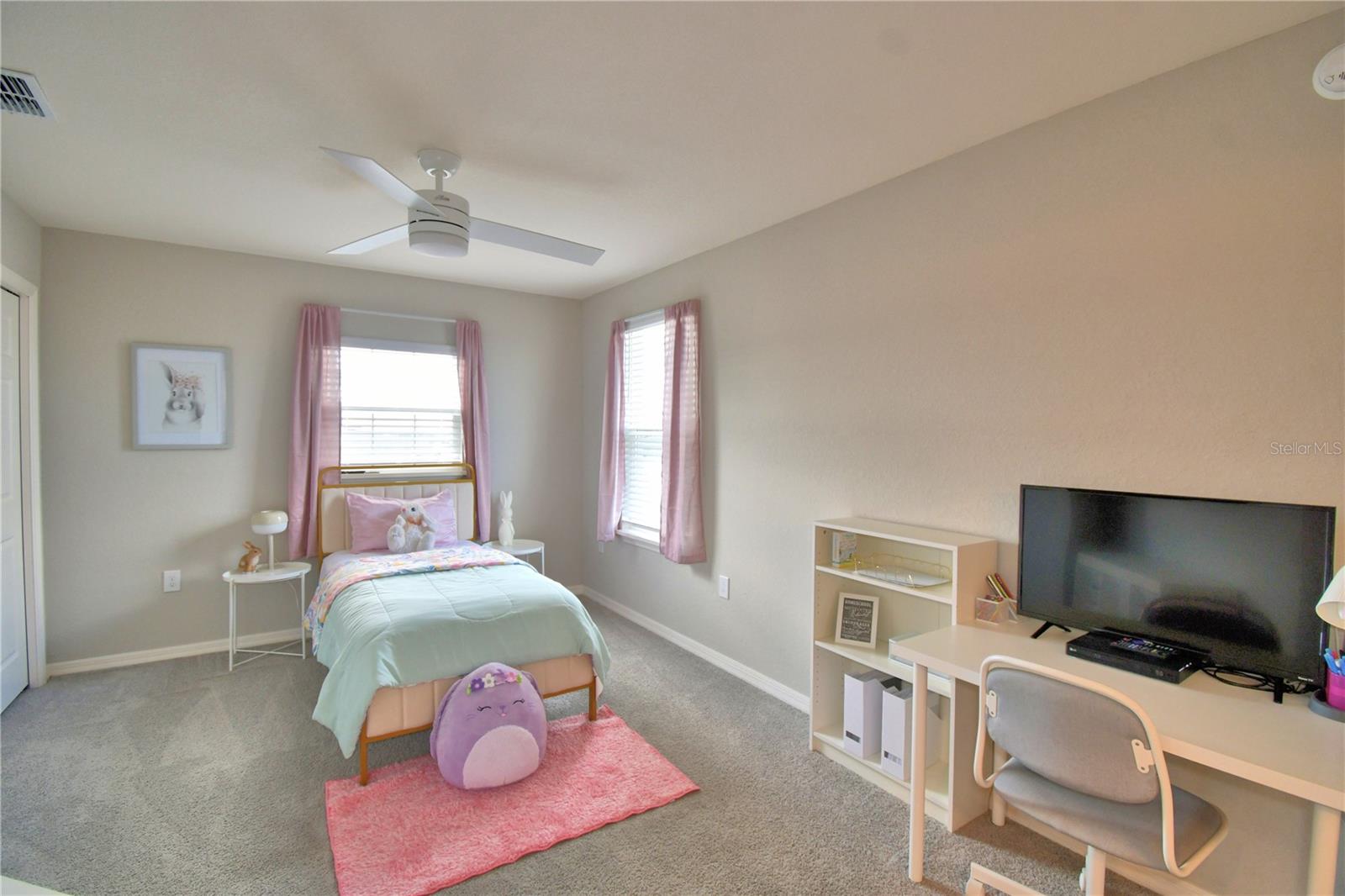 SCENIC BLUFF PH TWO - Residential