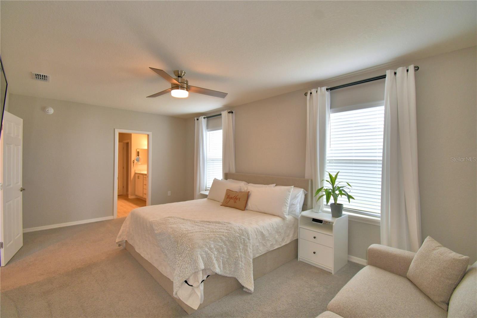 SCENIC BLUFF PH TWO - Residential