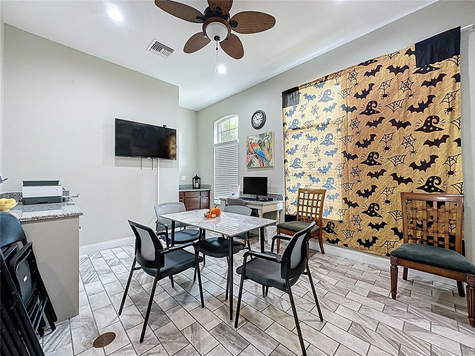 EMERALD ISLAND RESORT PH 4 - Residential