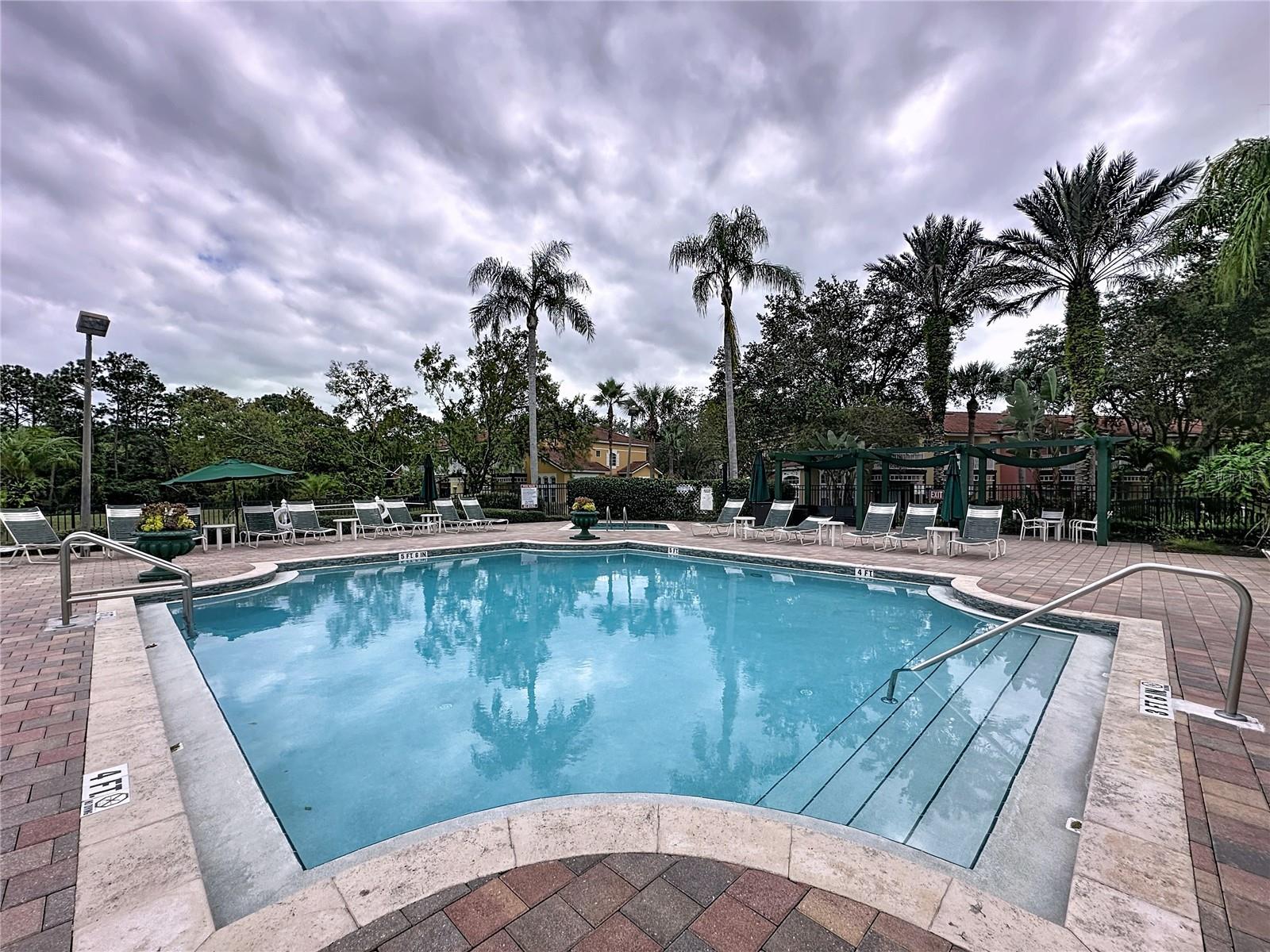 EMERALD ISLAND RESORT PH 4 - Residential