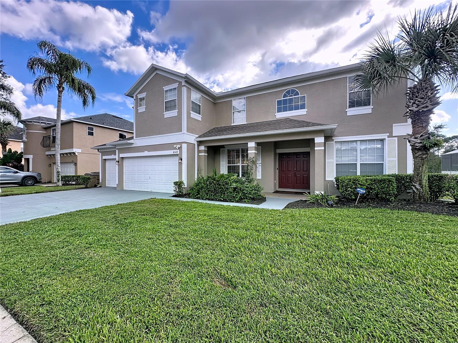 8569 LA ISLA DRIVE