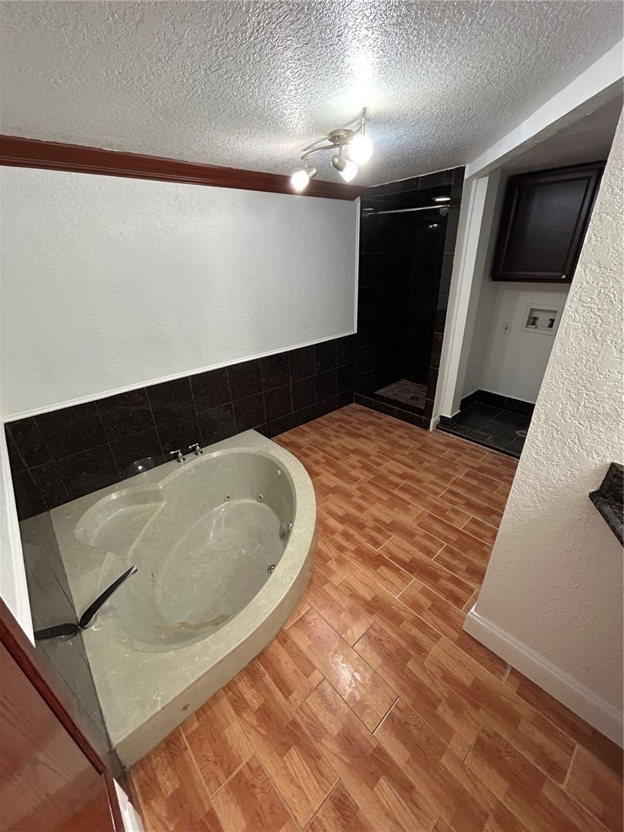 ALMIMA - Residential Lease