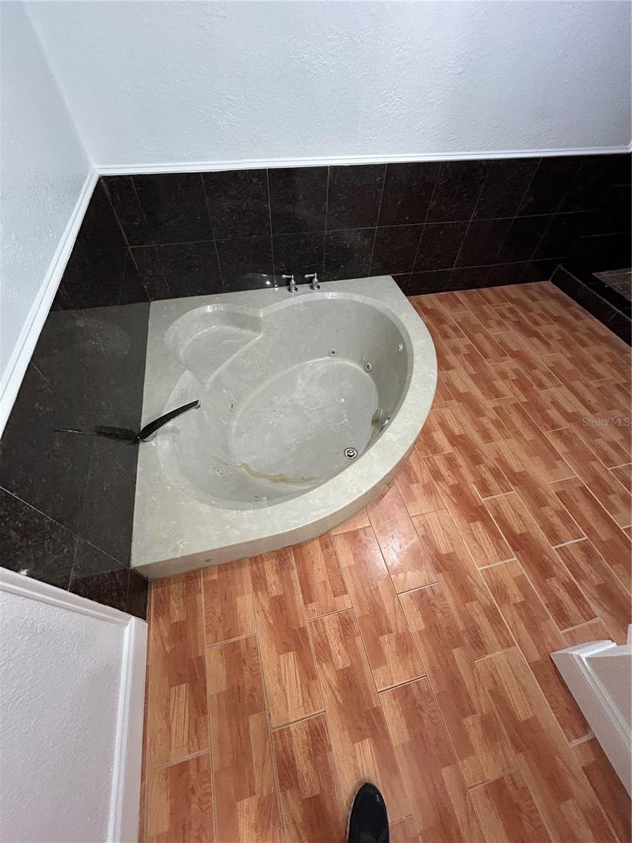 ALMIMA - Residential Lease