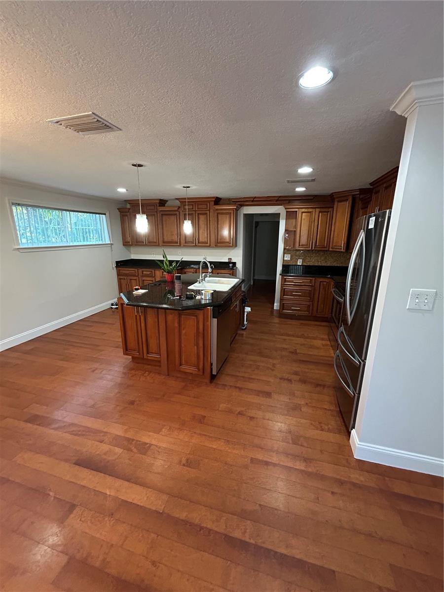 ALMIMA - Residential Lease