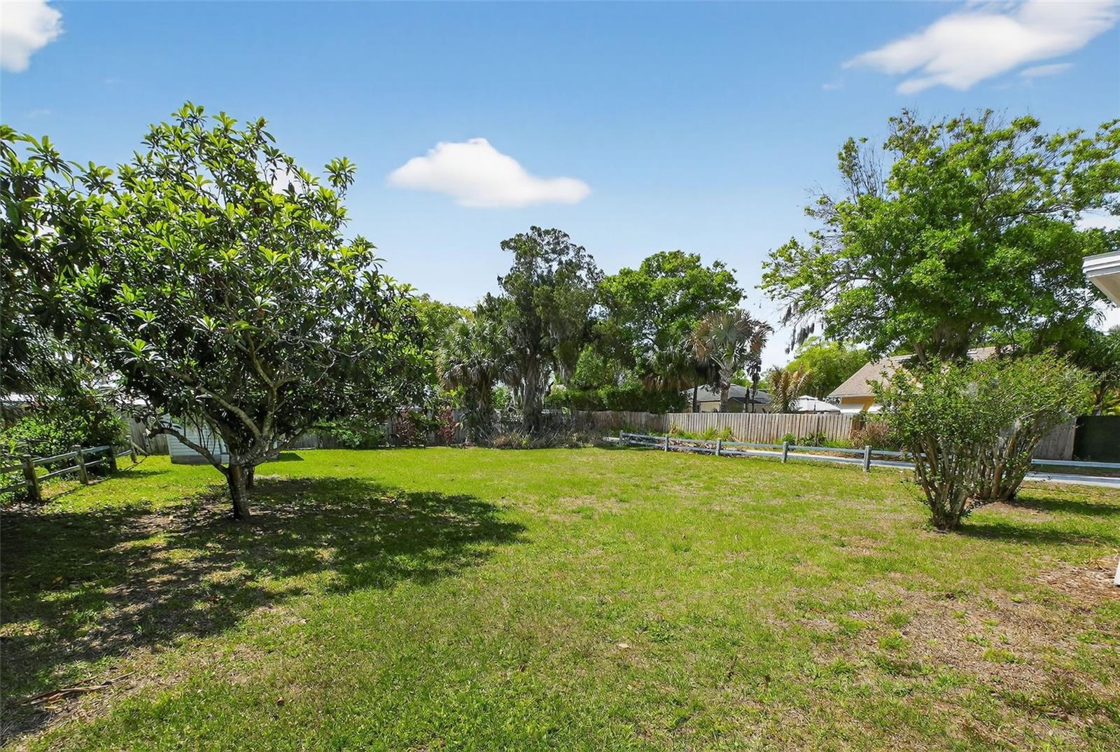 MENDALL HOMESTEAD - Residential