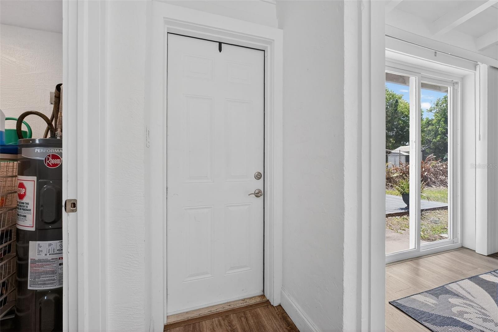 MENDALL HOMESTEAD - Residential