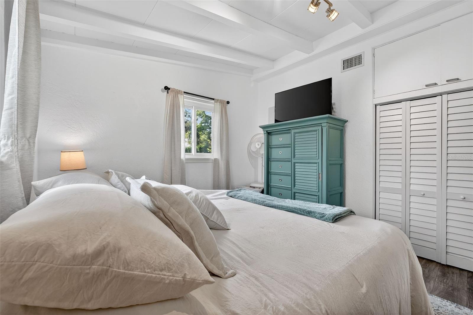 MENDALL HOMESTEAD - Residential