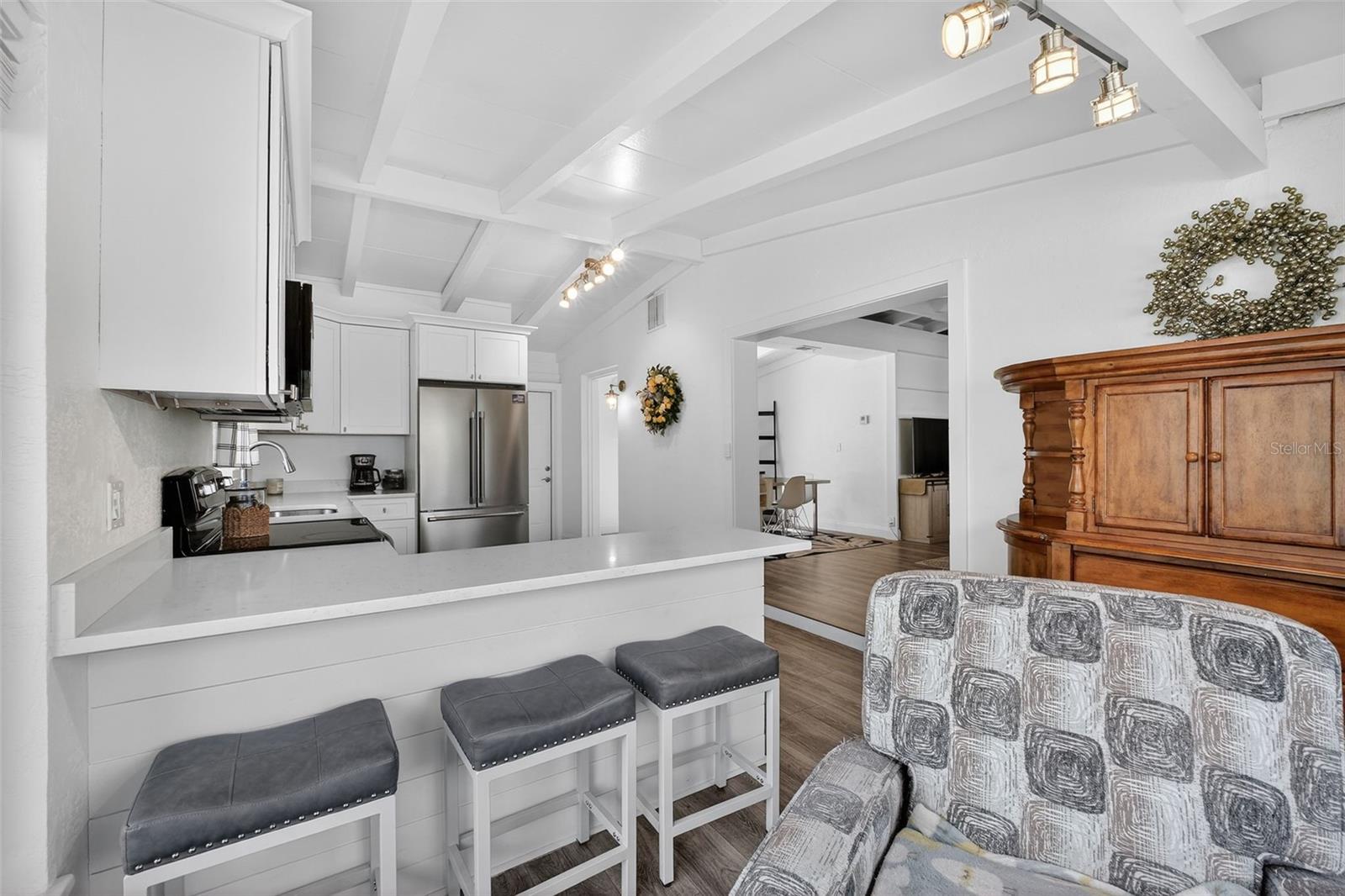 MENDALL HOMESTEAD - Residential