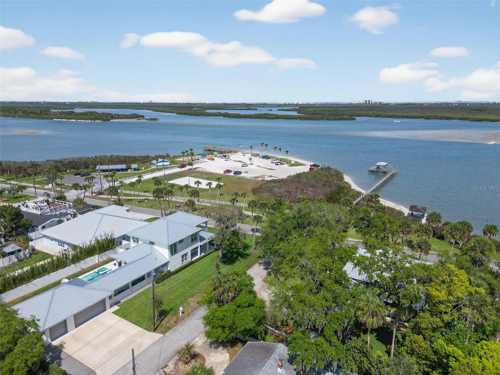 MENDALL HOMESTEAD - Residential