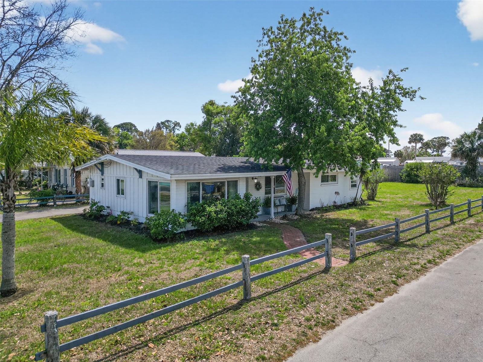 MENDALL HOMESTEAD - Residential
